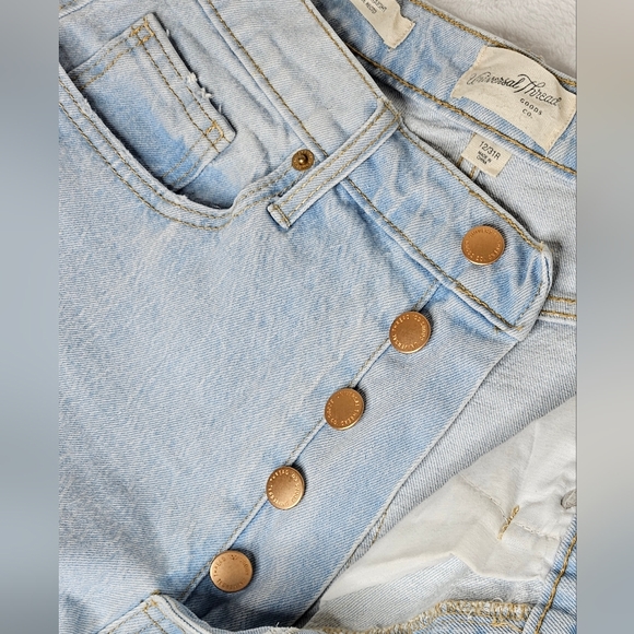 Women's Vintage Style Button Up Straight Leg Denim Jeans - Picture 4 of 11